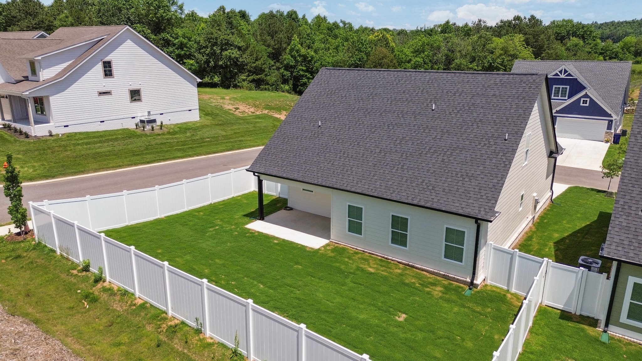 5125 Ella Ln, NE