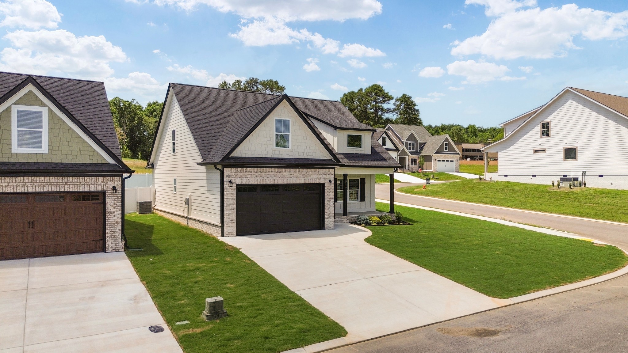 5125 Ella Ln, NE
