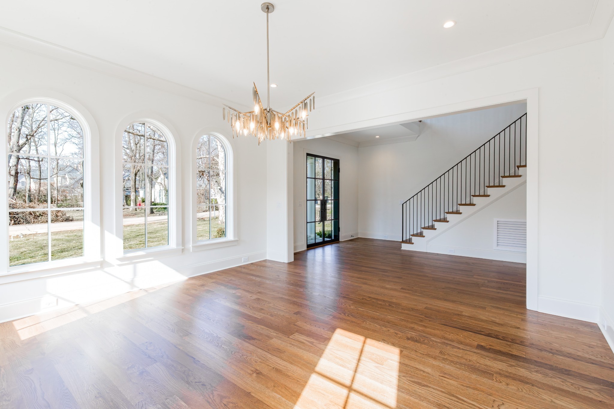 4118 Eden Ave