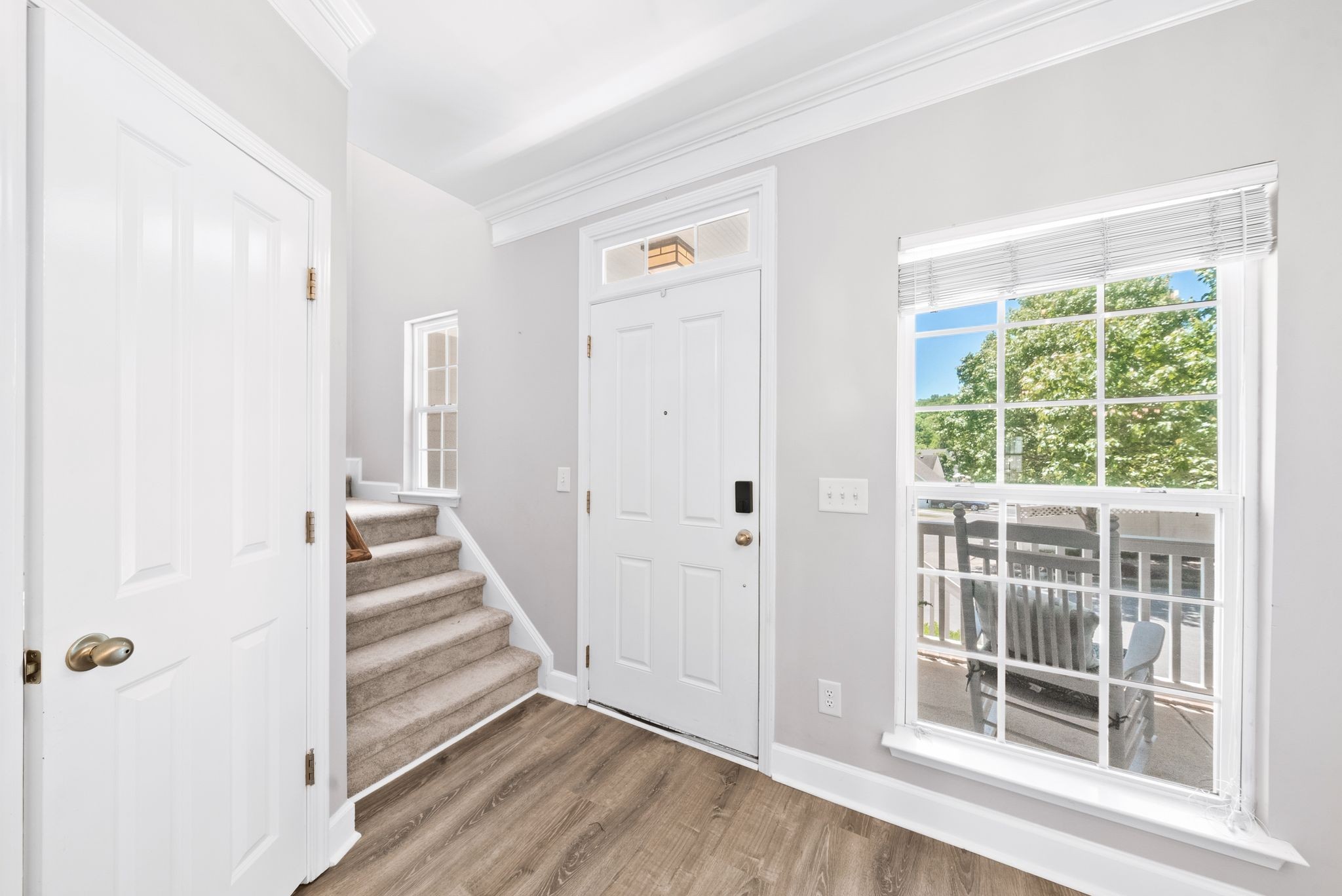 908 Loxley Dr