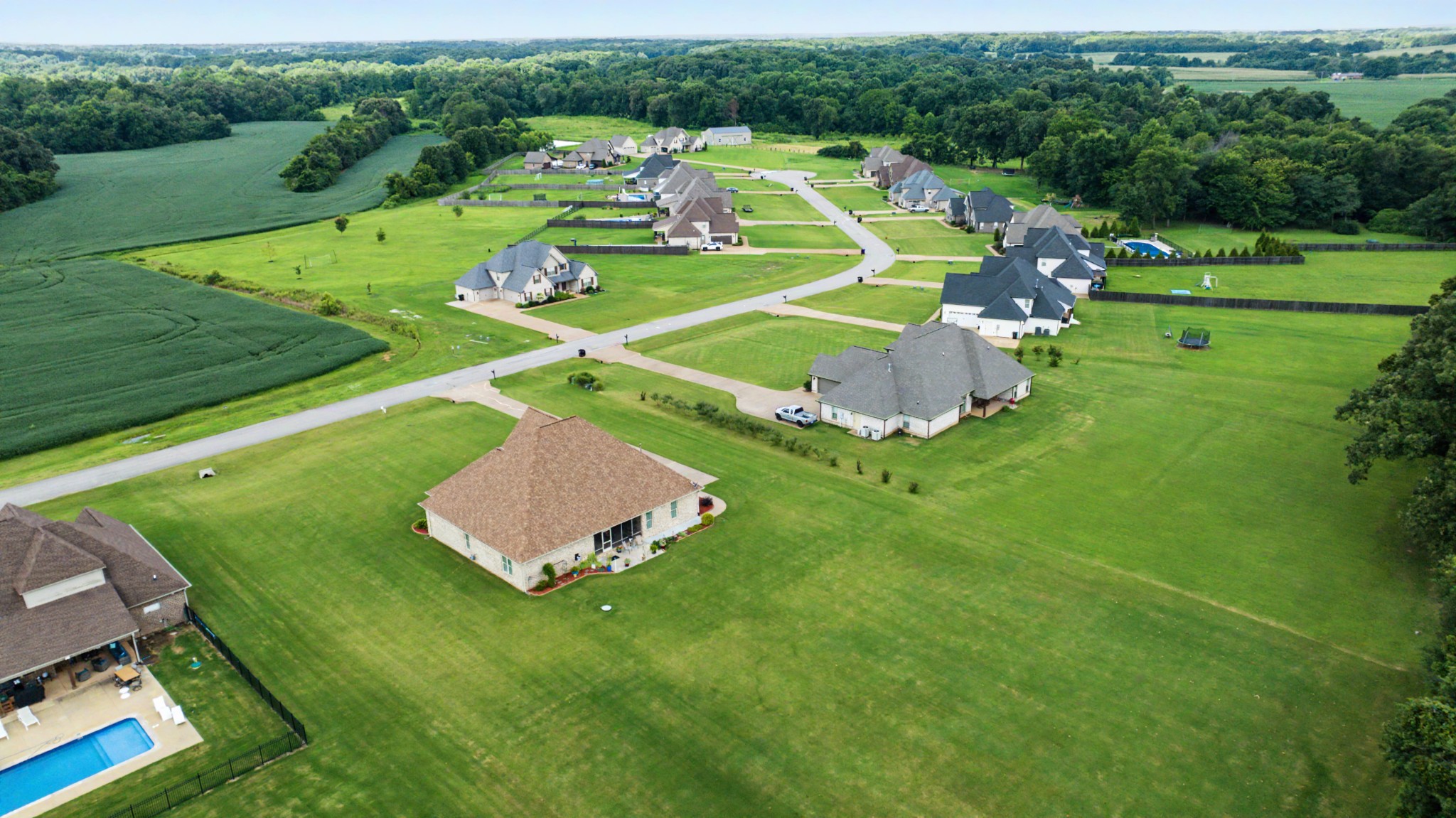 22 Hale Farm Rd