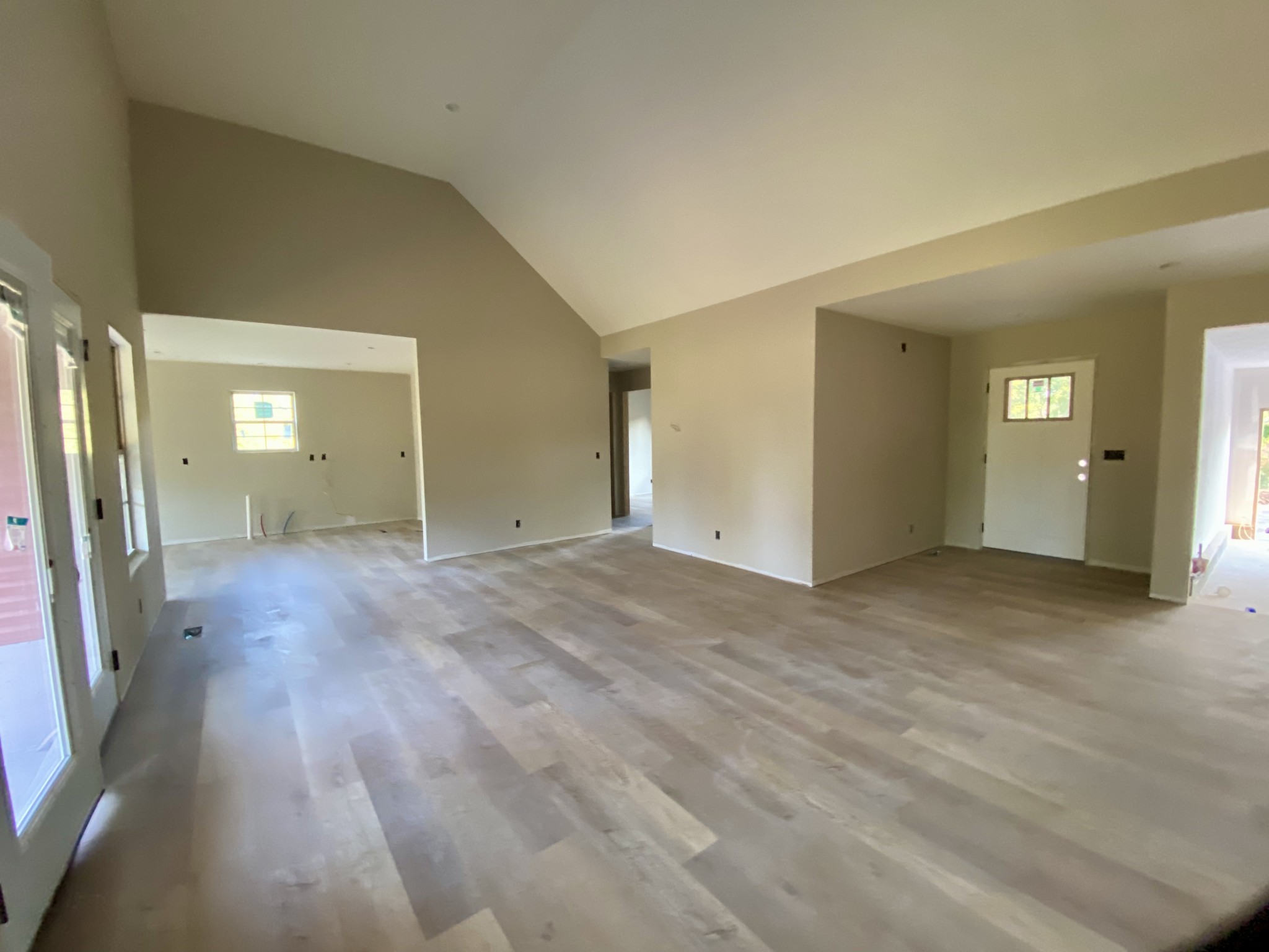 1280 Vickie Ln