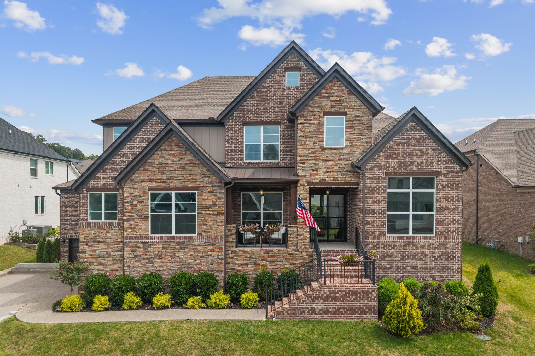 616 Silva Ln