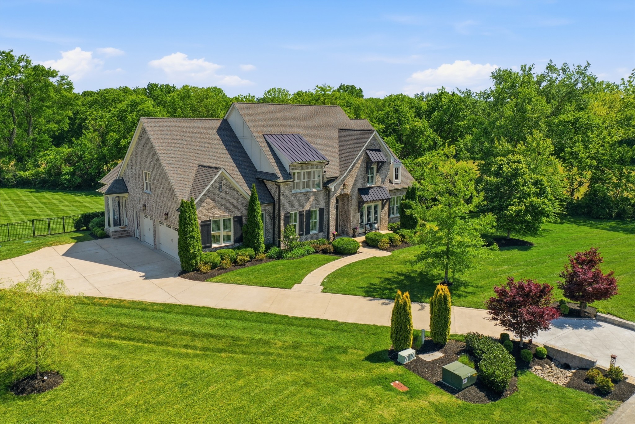 1045 Buena Vista Dr