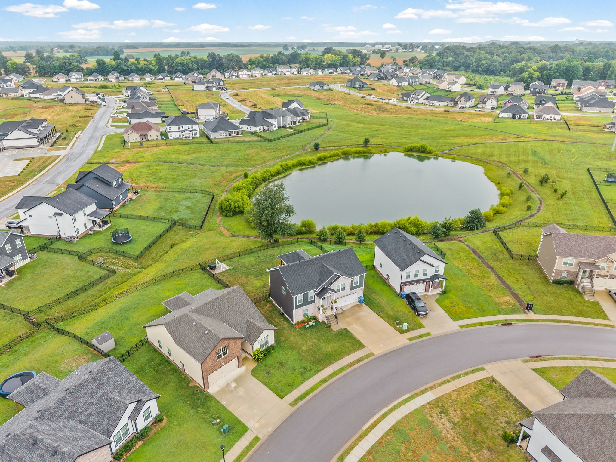 516 Castle Pinckney Ln