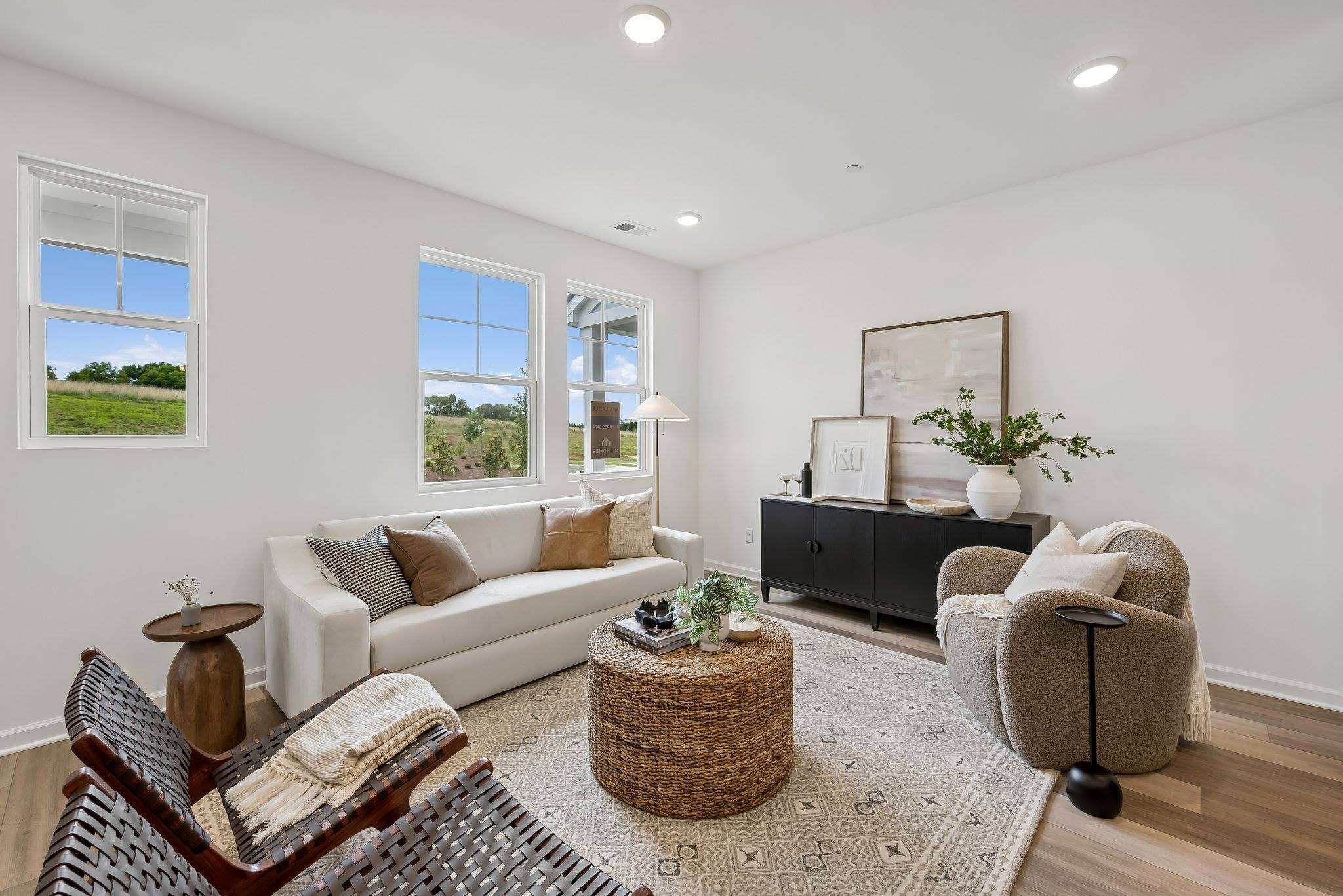 2587 Peaceful Valley Dr