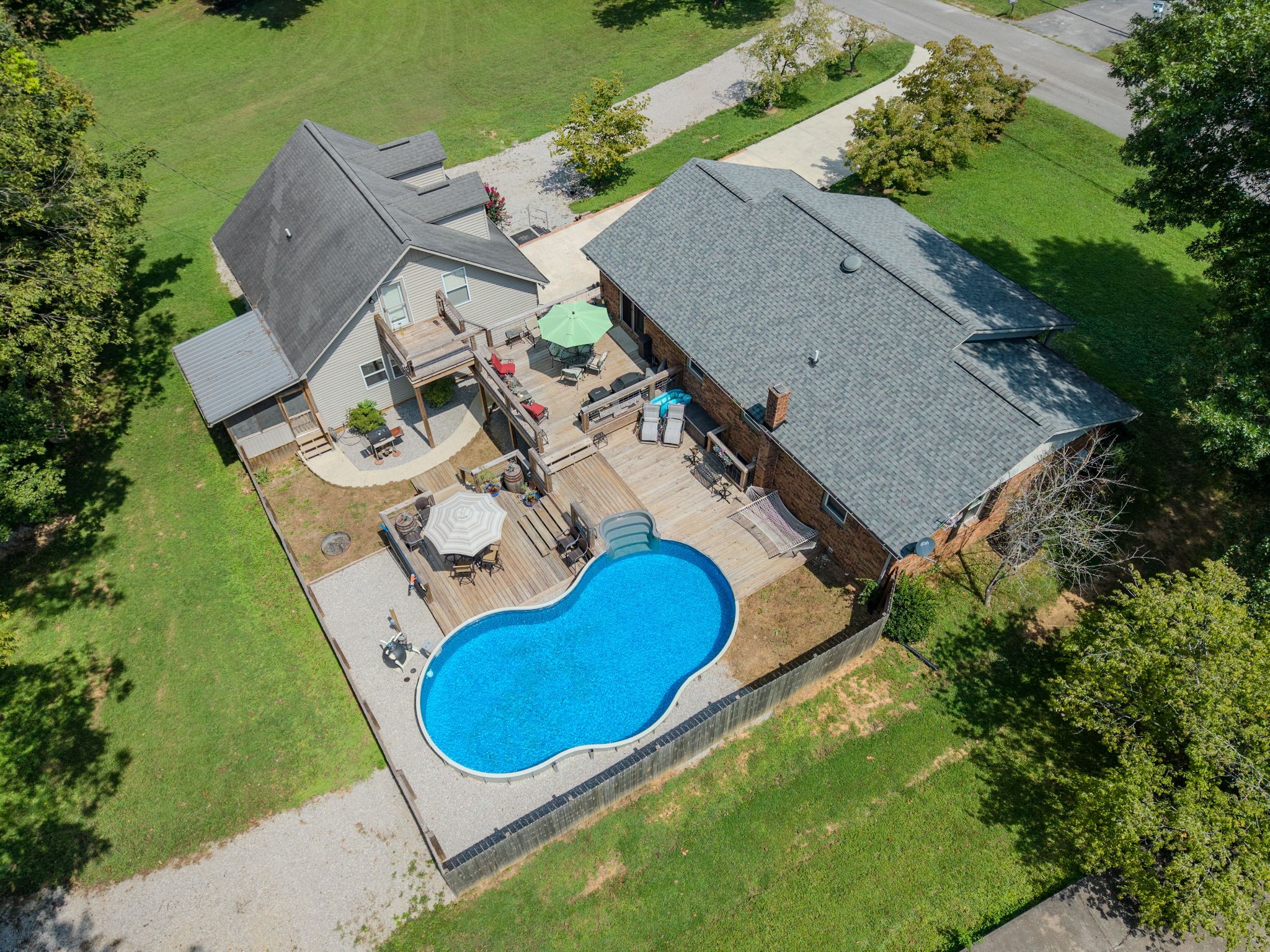 3705 Bartlett Dr