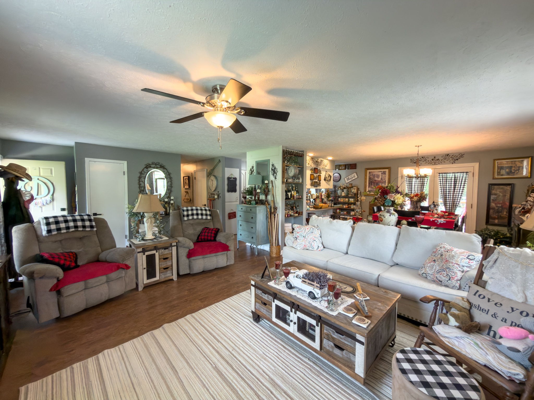 3705 Bartlett Dr