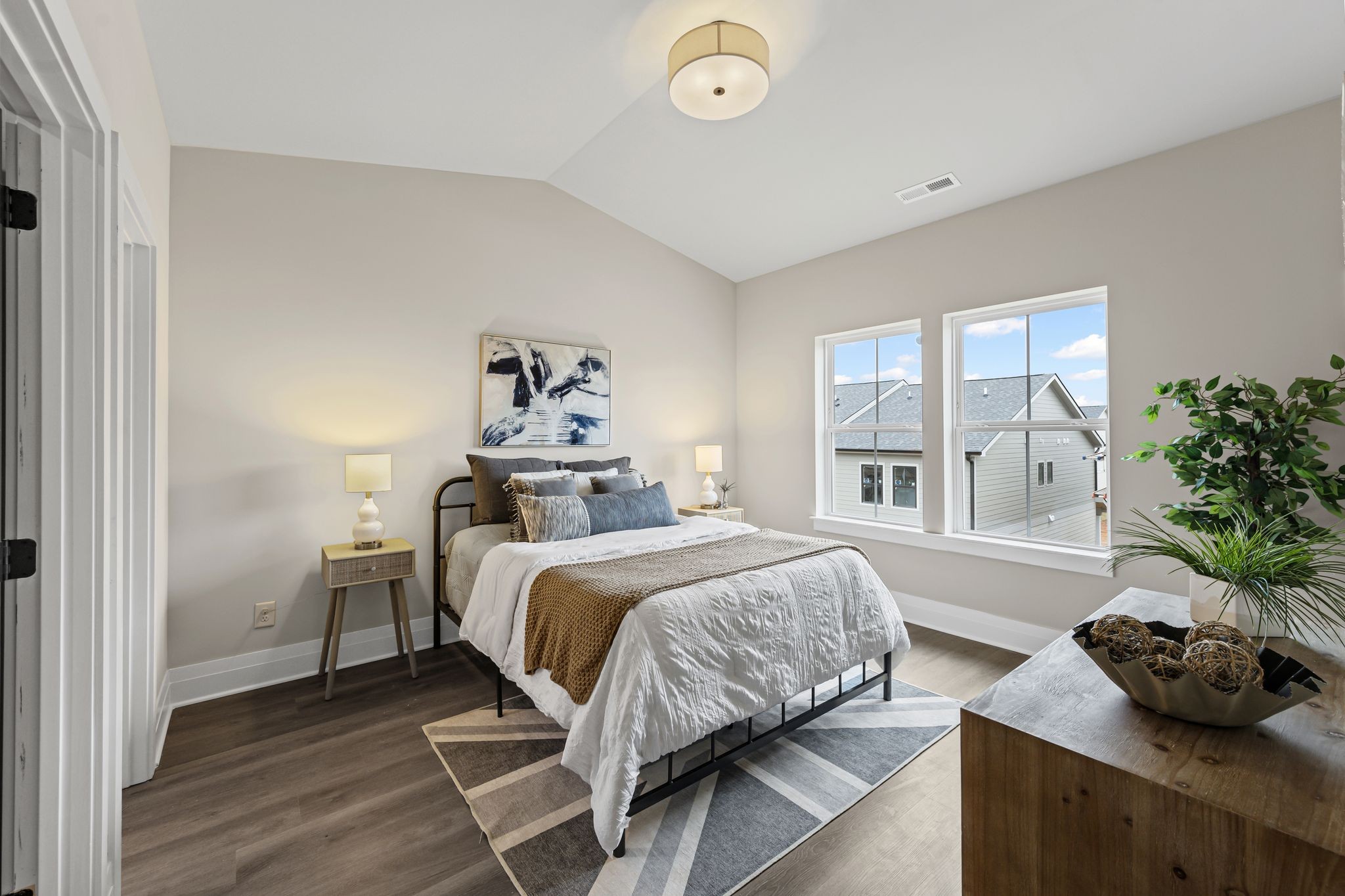 1031 Noble Loop