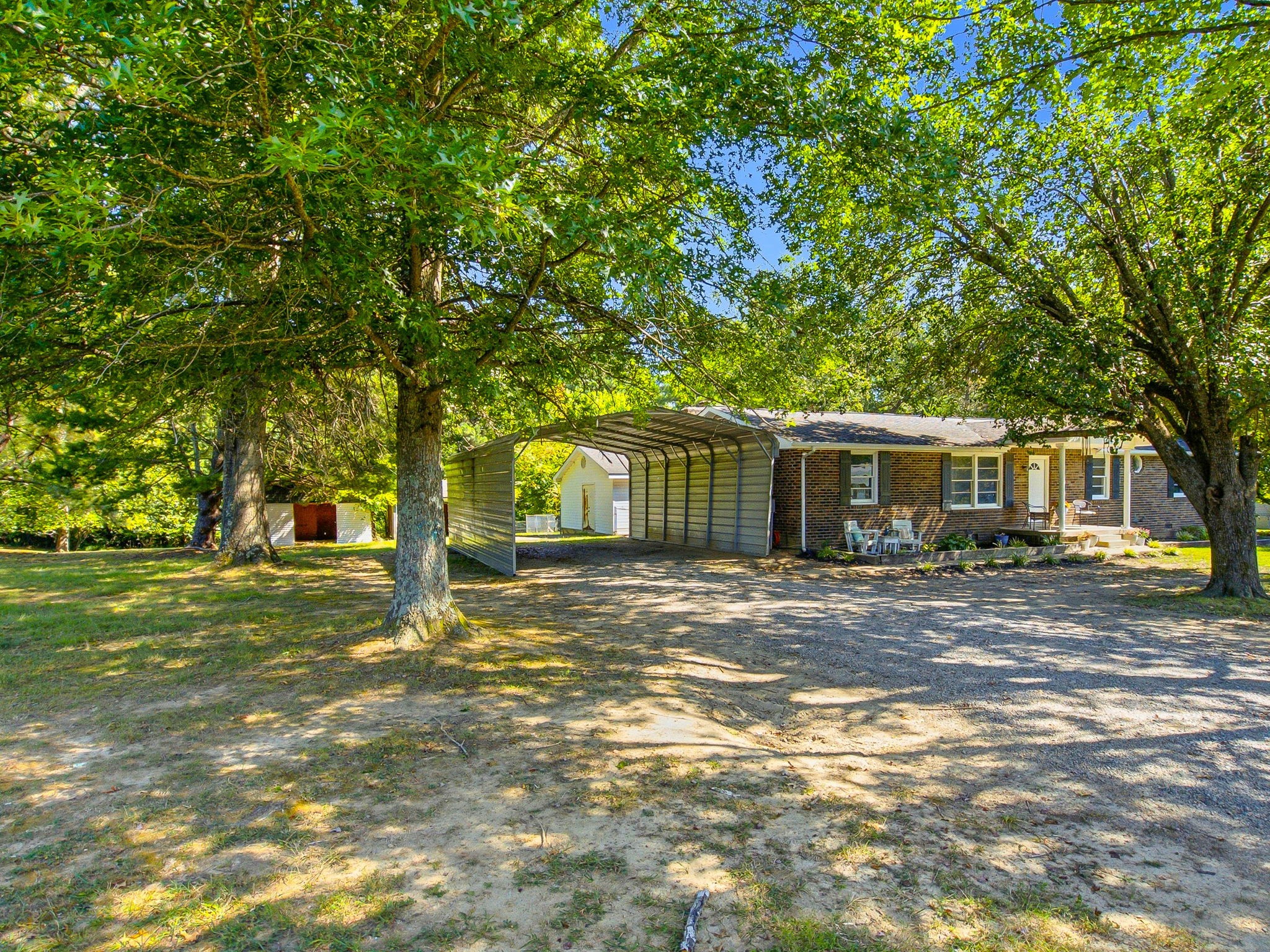 739 Scoutview Rd