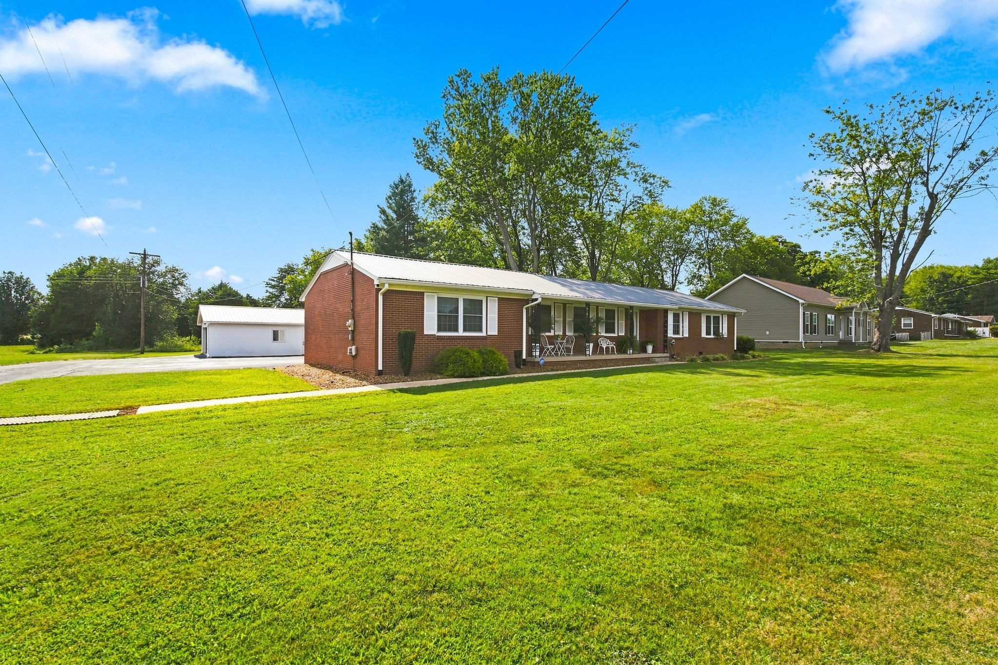 1408 Old Estill Springs Rd