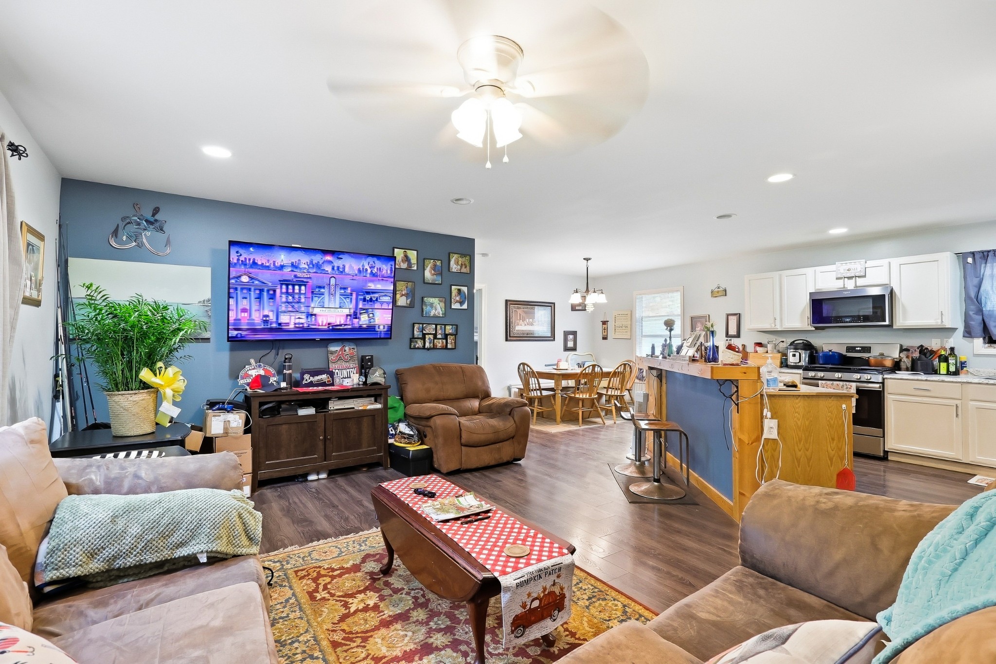 117 Windy Cut St