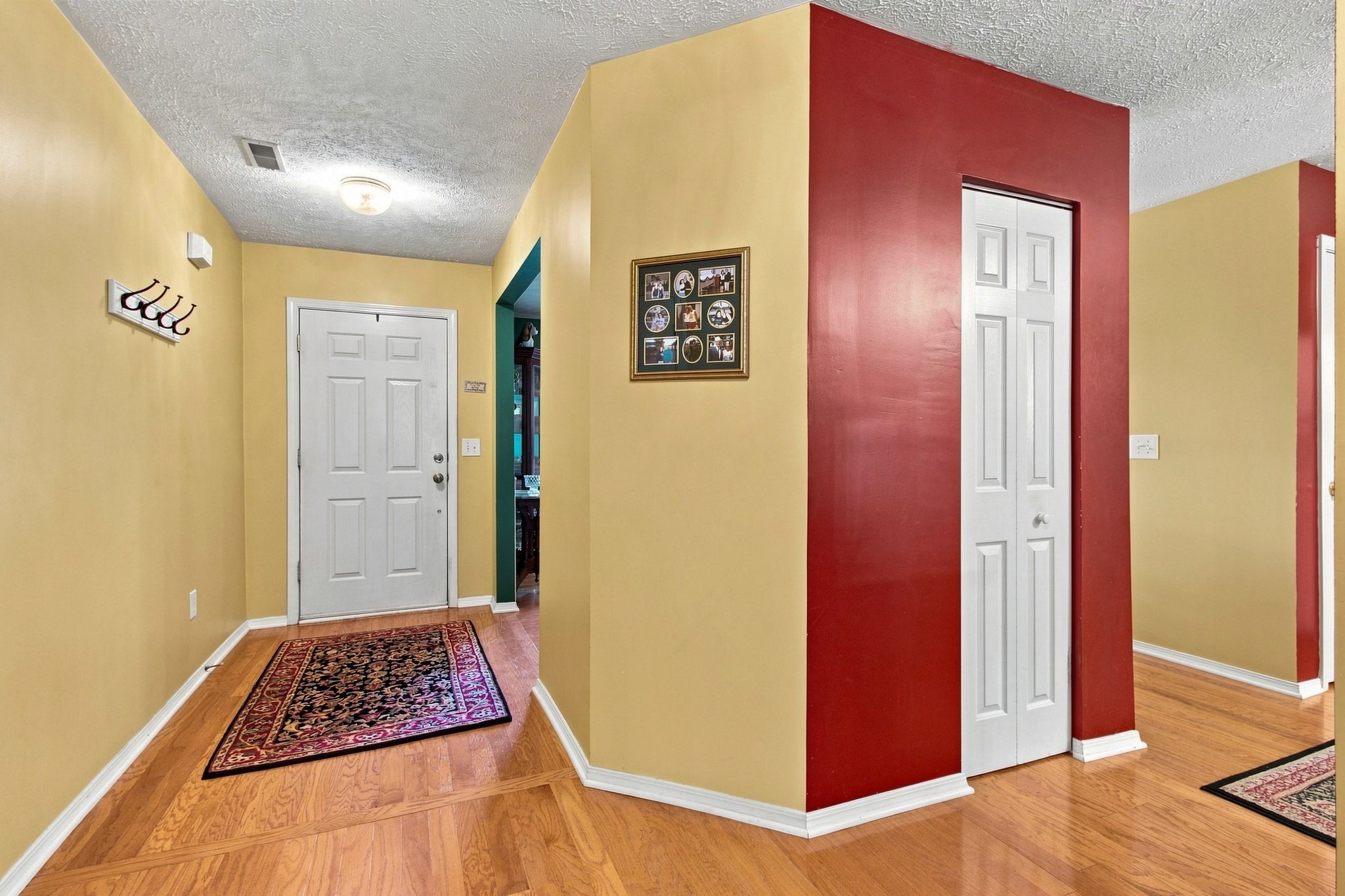 2769 Sutherland Dr