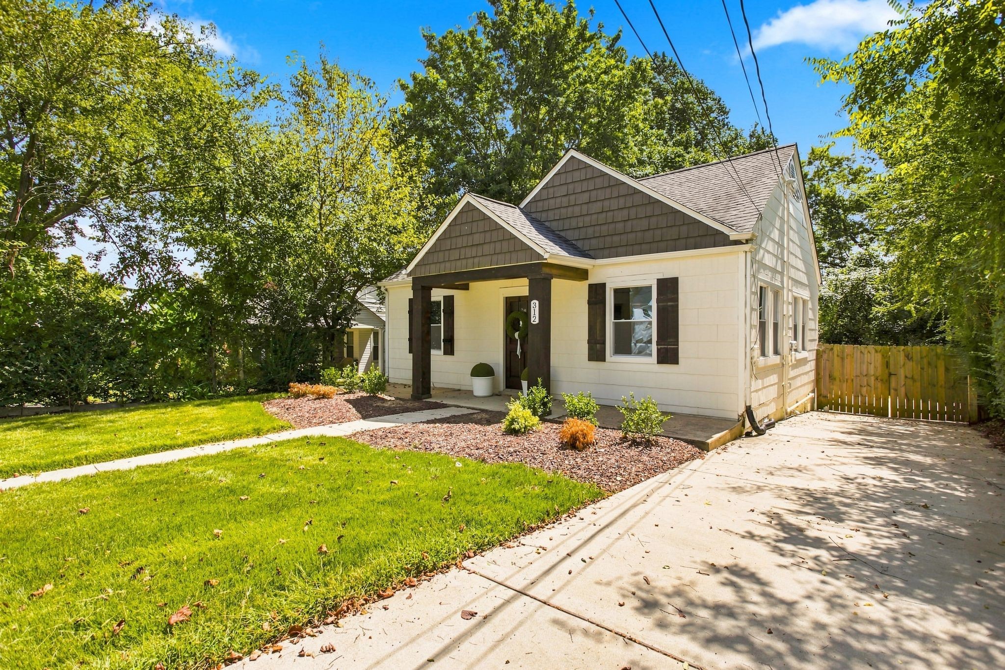 312 8th Ave