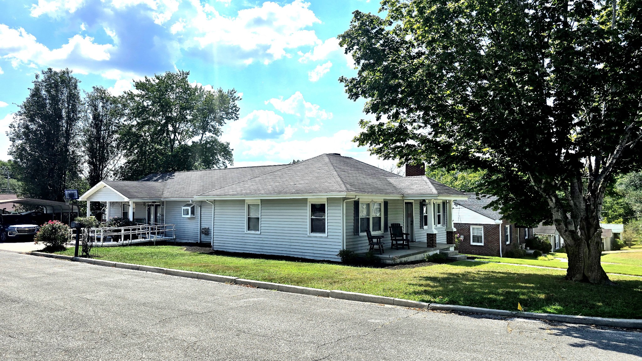 722 Jefferson Ave, E