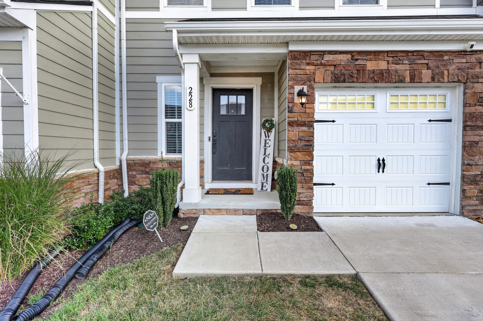 228 Pryor Dr
