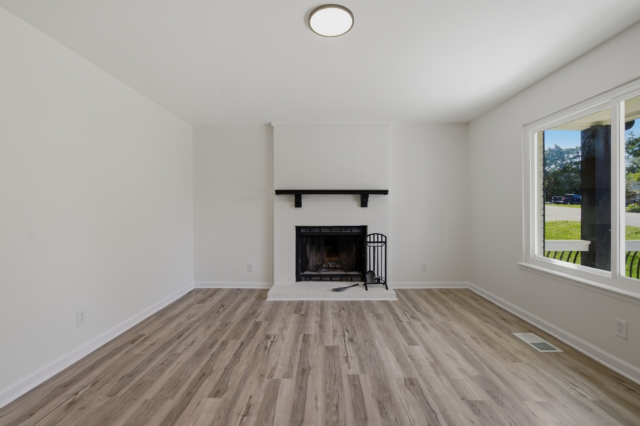 4321 Valley Grove Dr