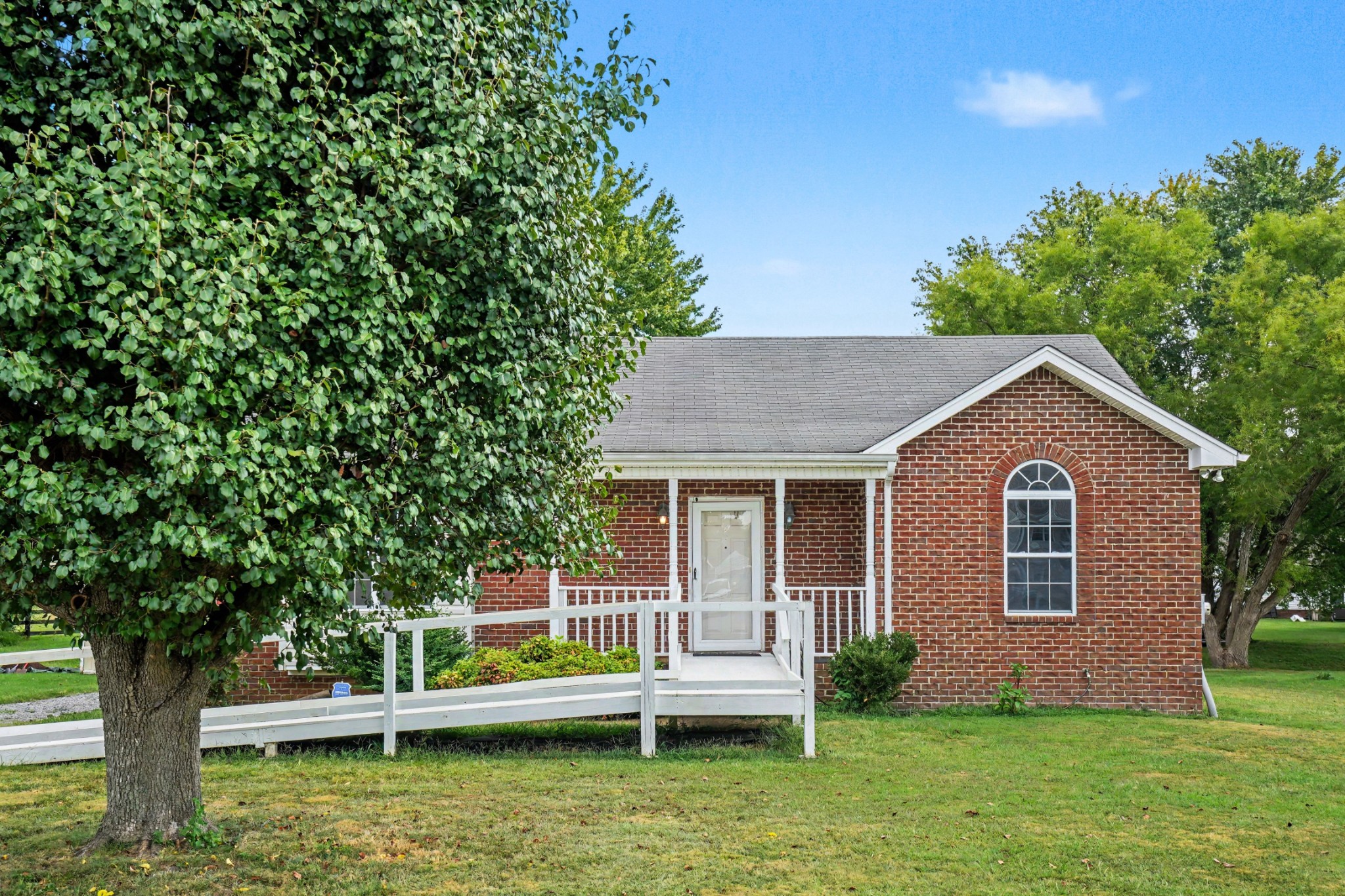 107 Kenwood Dr