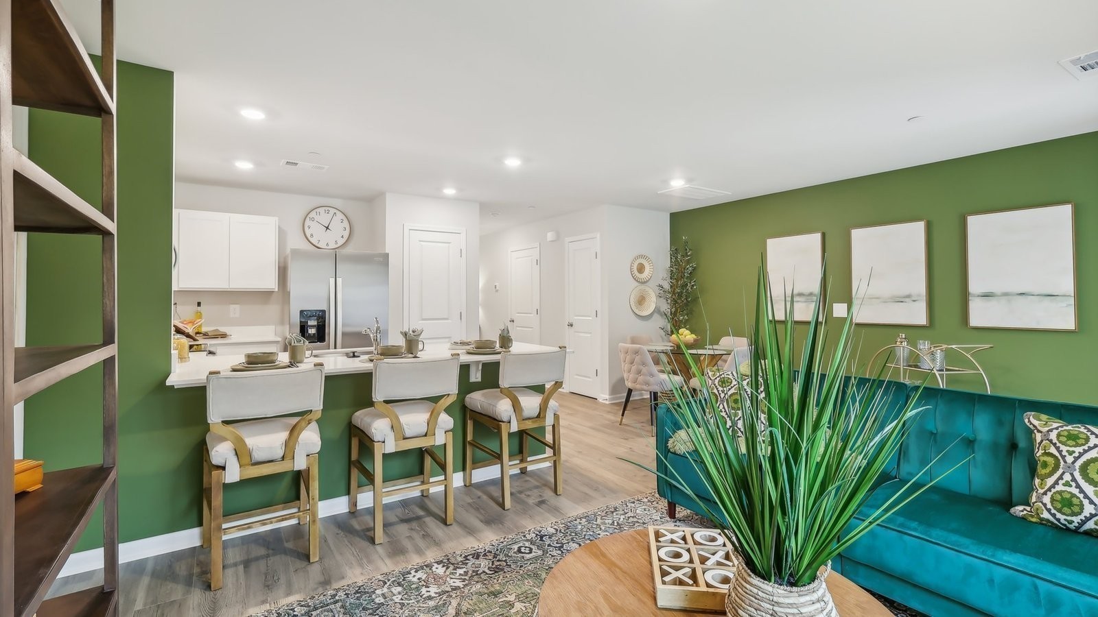 1449 Lexington Way