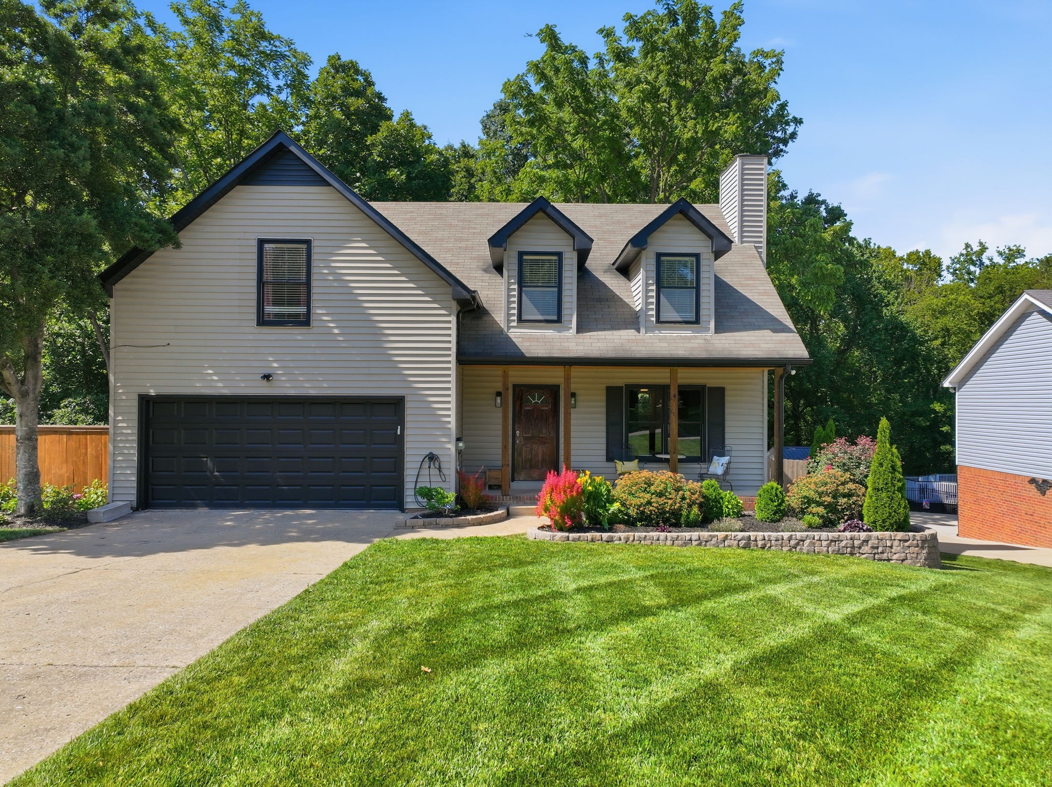 1348 Marymont Dr