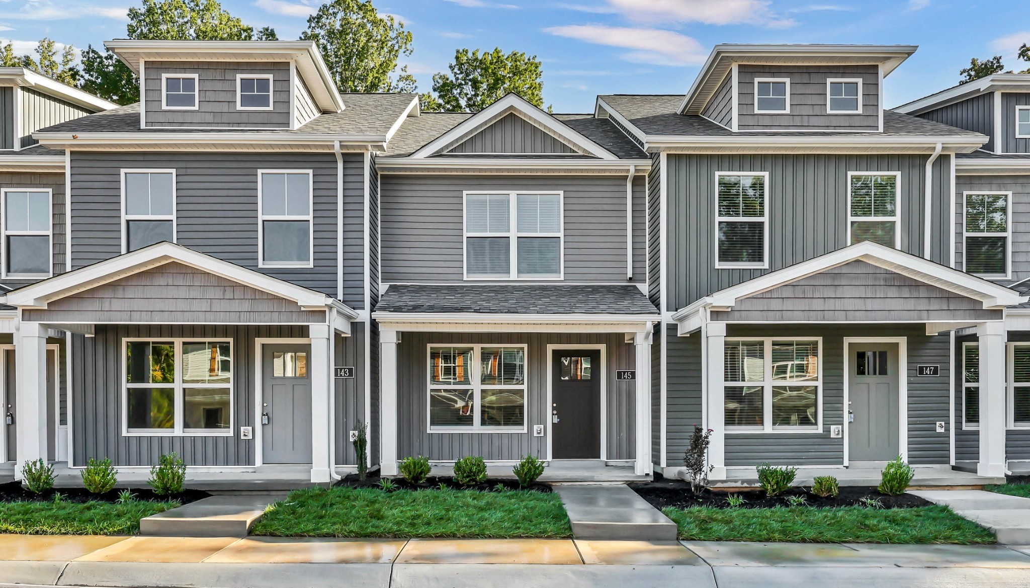 145 Quarry Point Dr