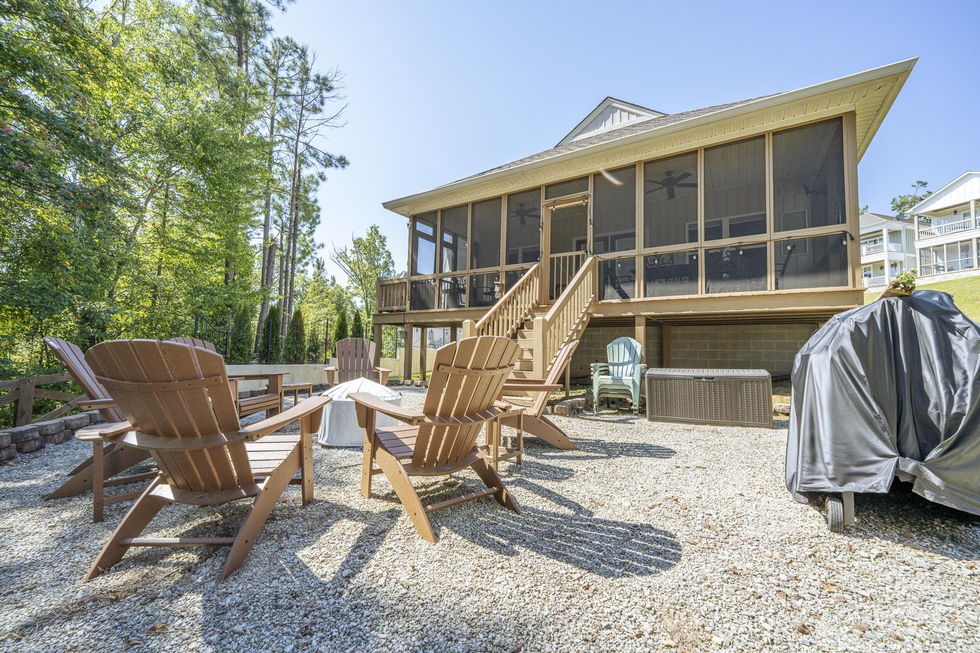 27 HARBOR DR