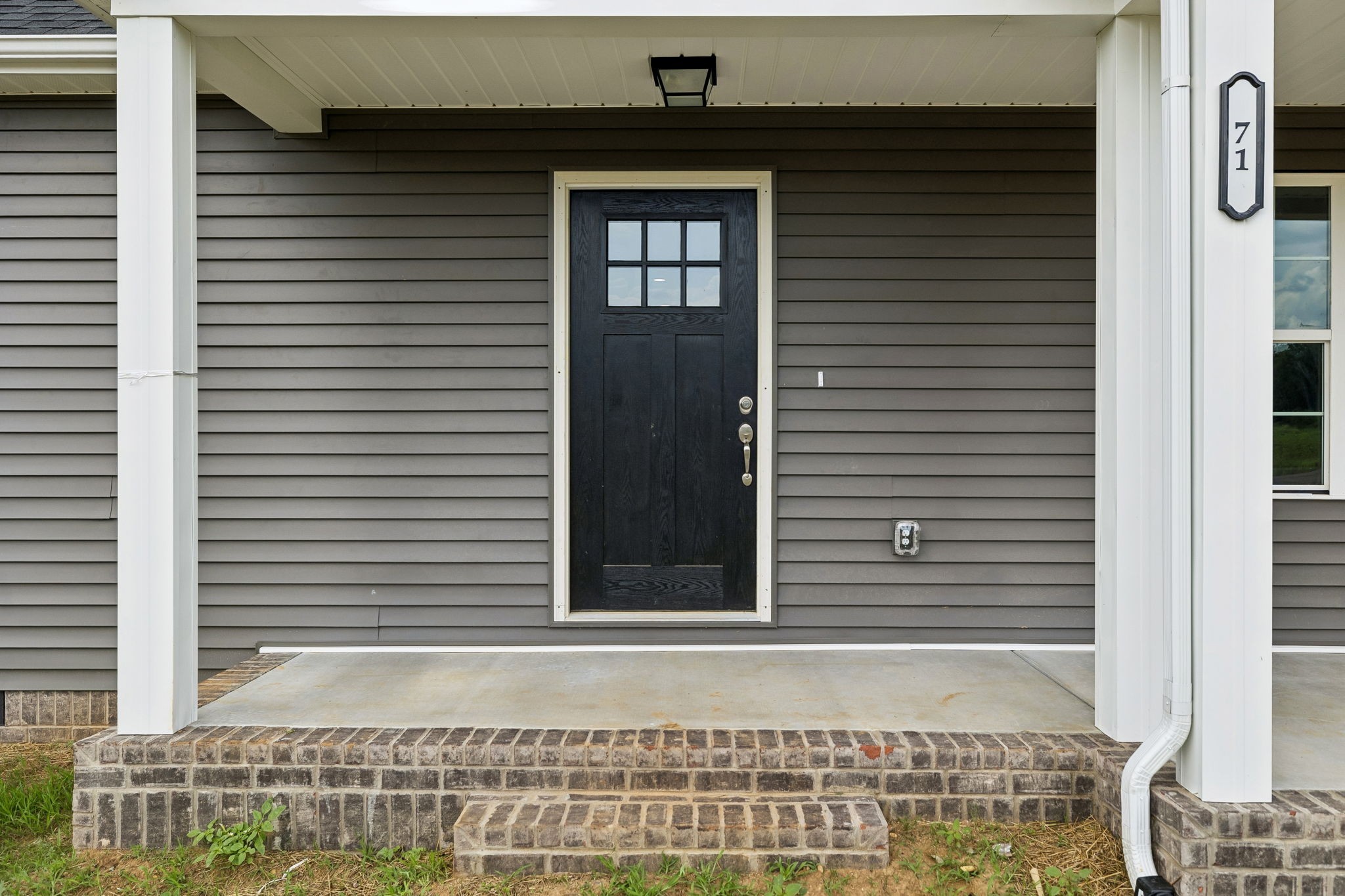 71 Iris Way