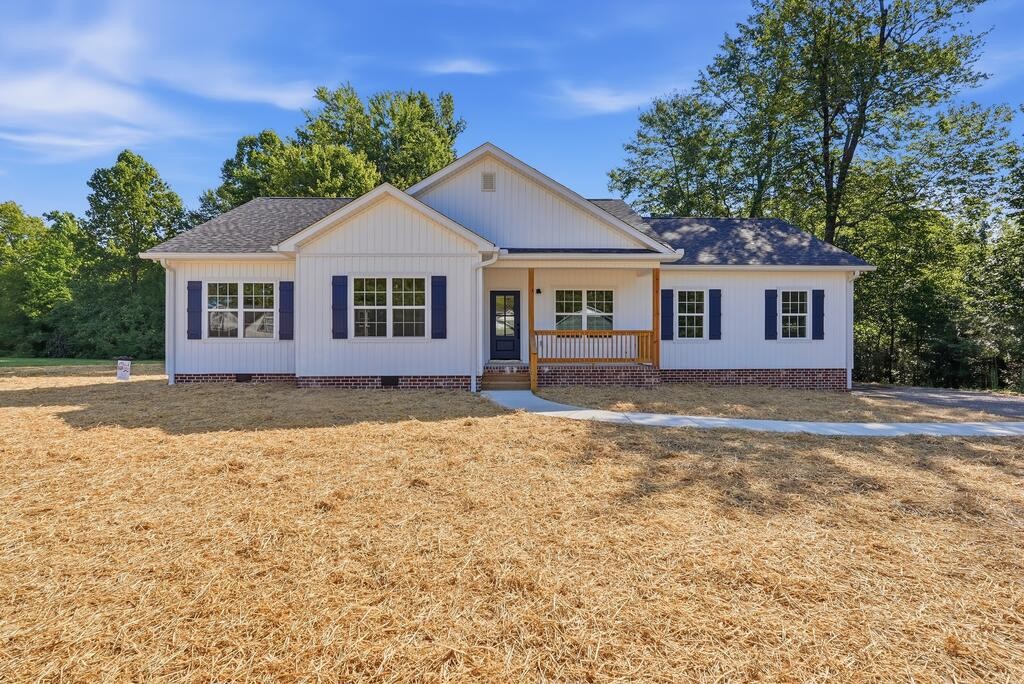 297 Grace Drive, NW