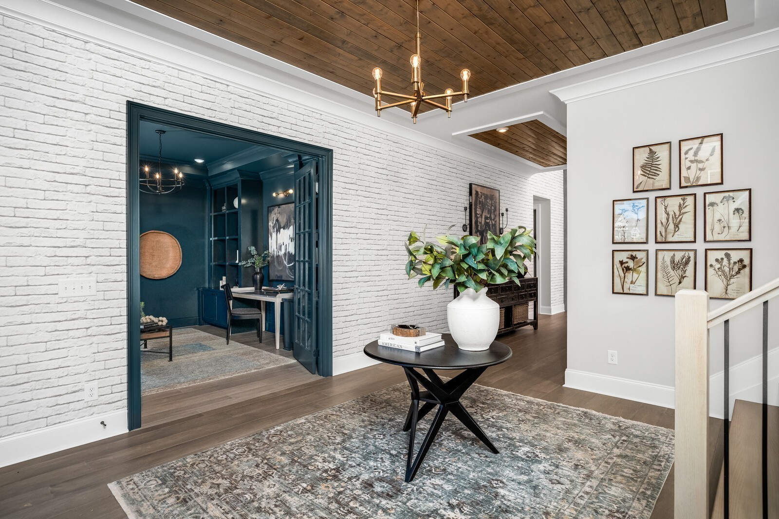 6211 Creole Lane