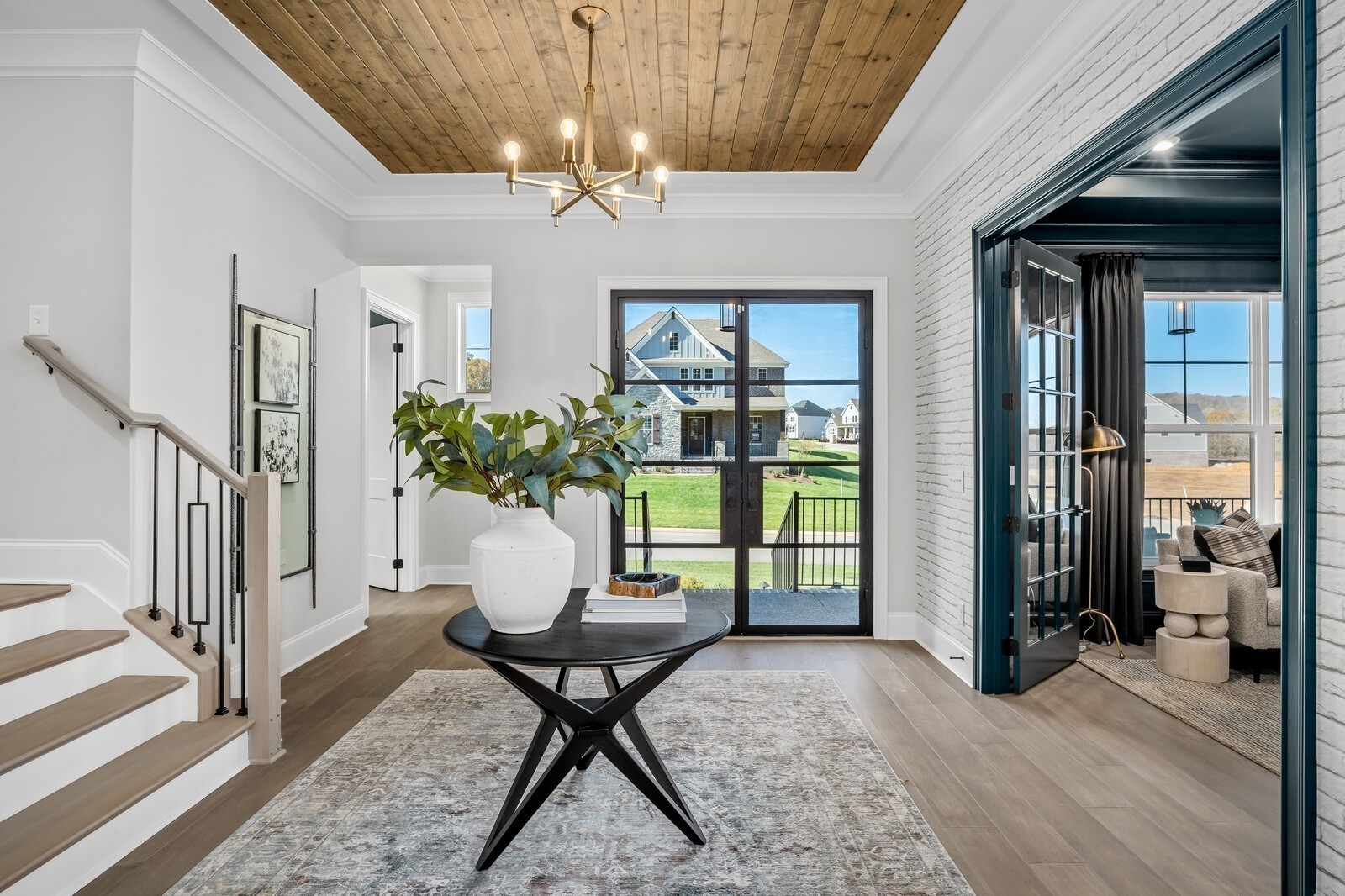 6211 Creole Lane