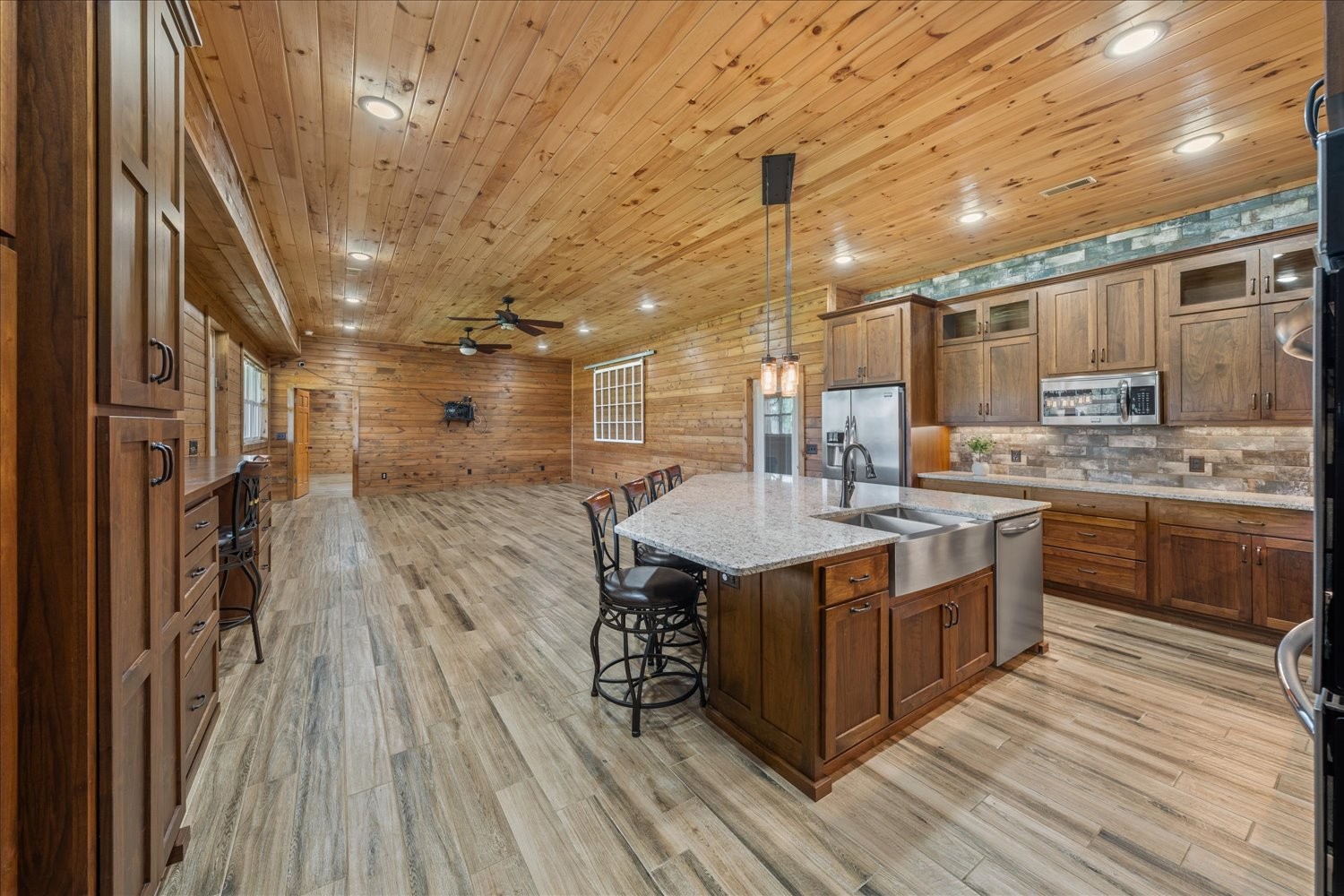 10879 Church Rd