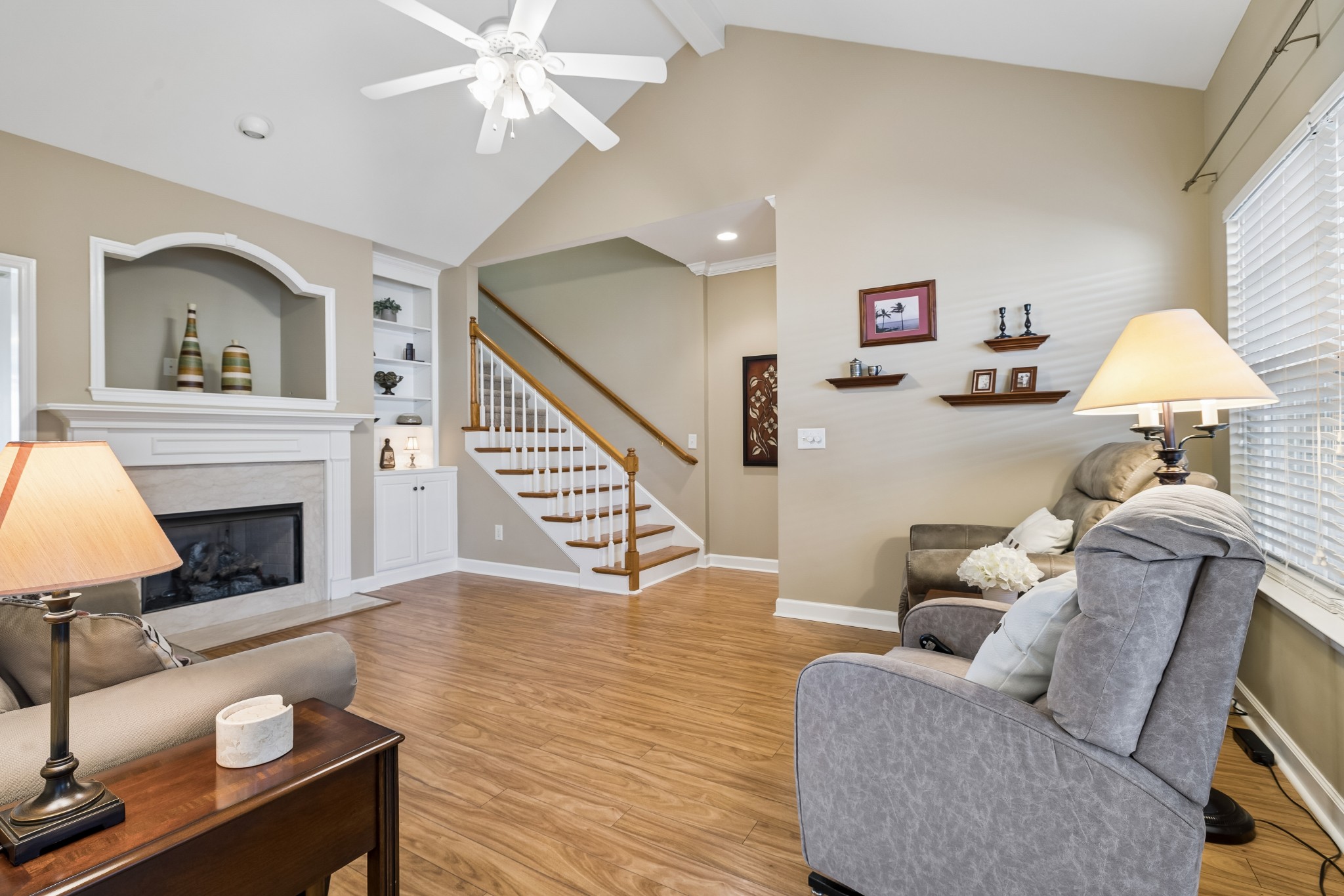 6 Donnell Ct