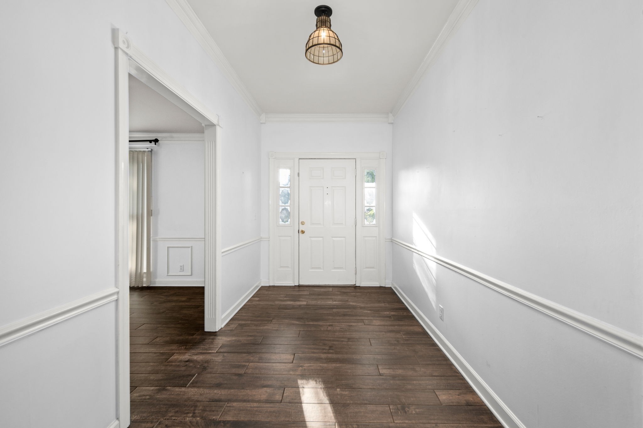 2814 Archer Ave