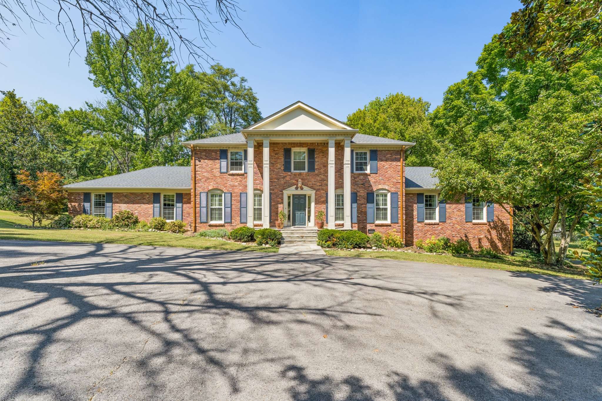 806 Willowdale Ct