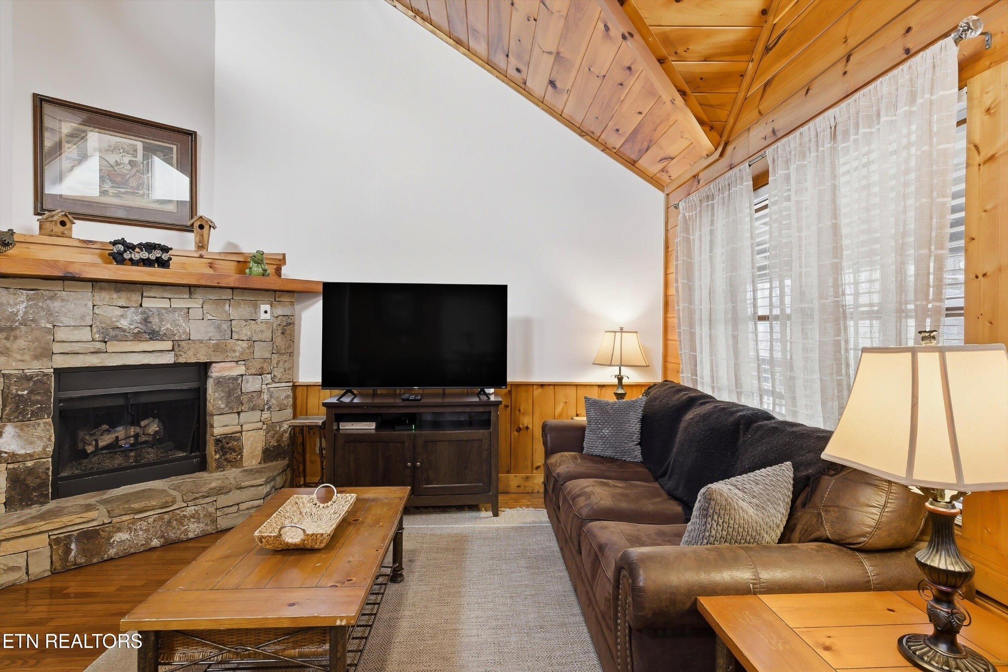 423 Big Bear Way