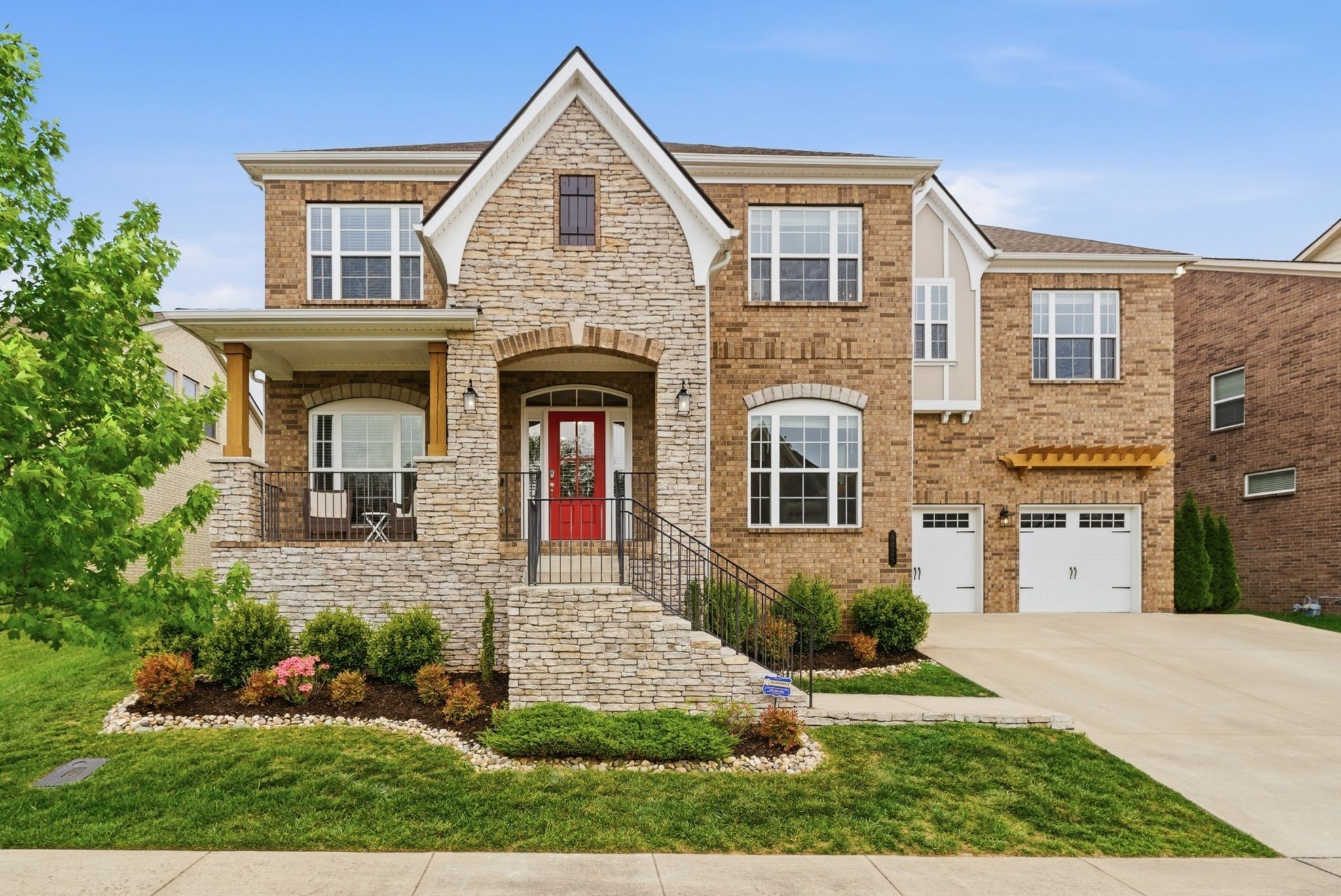 4025 Foxglove Farm Dr
