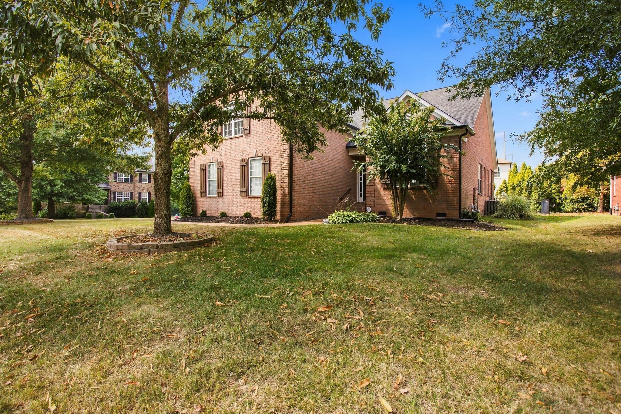 2661 Churchill Dr