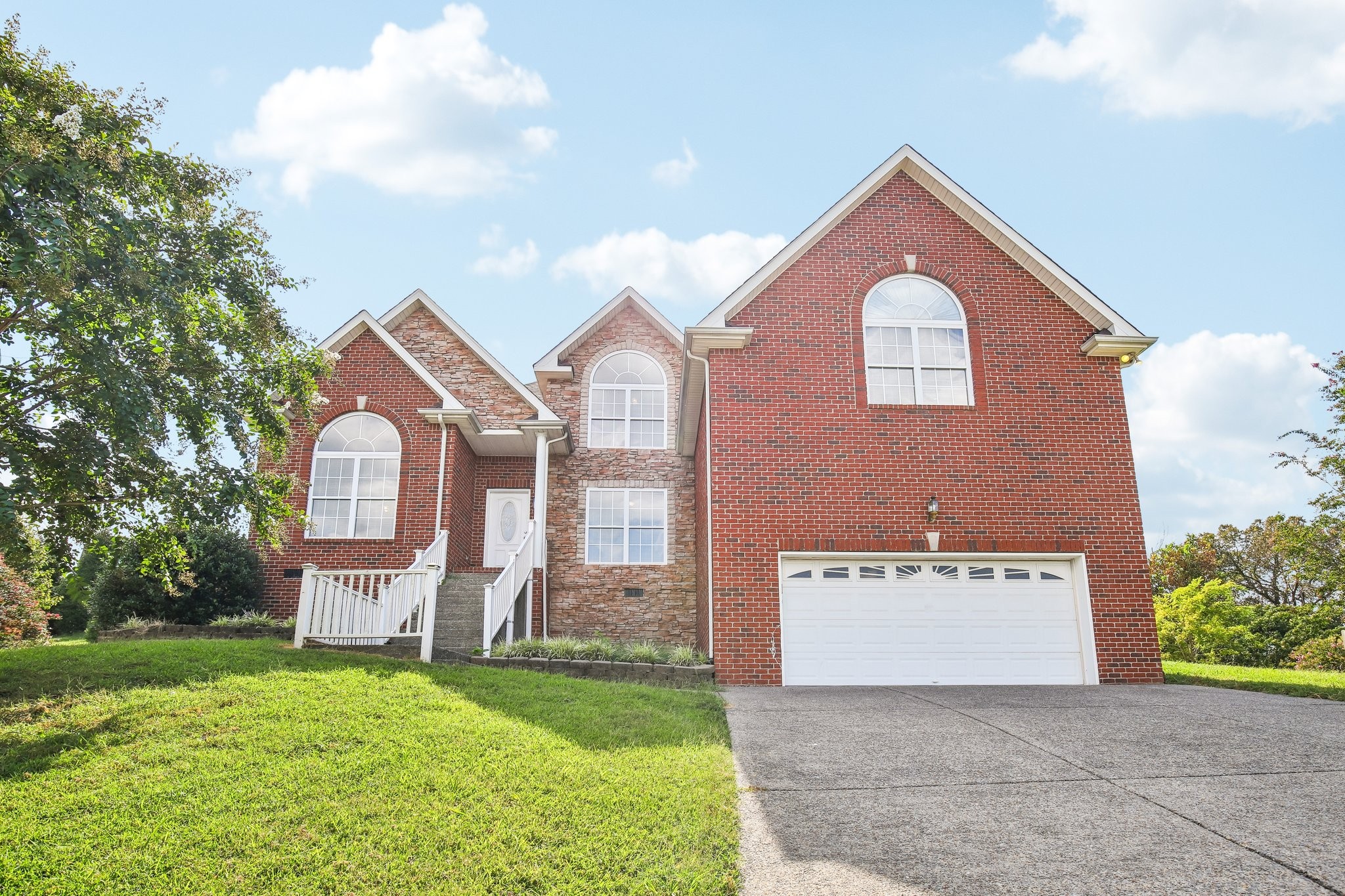 502 Largo Vista Dr
