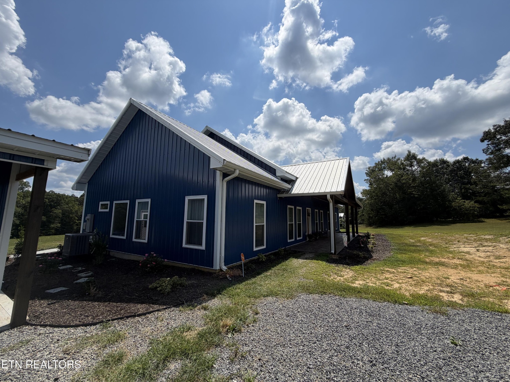 5146 Griffith Rd