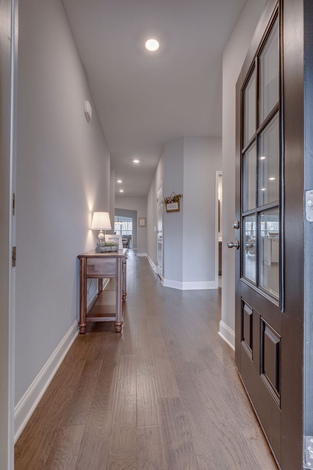 894 Meadowcrest Way