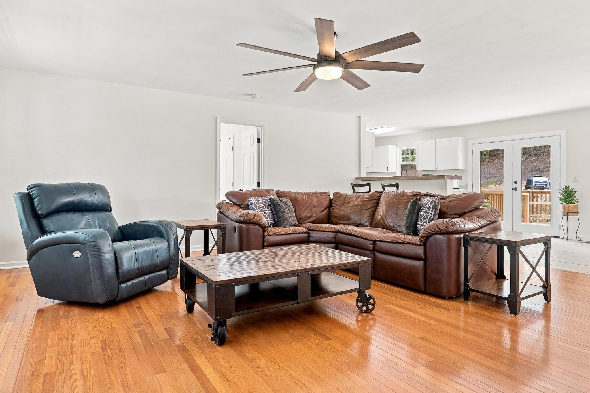 1513 Eads Bluff Road, NW