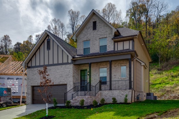 1142 Fox Dr
