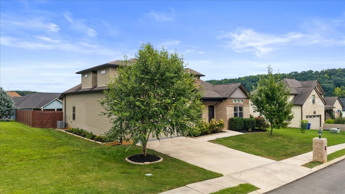 123 Red Fox Ln, NW