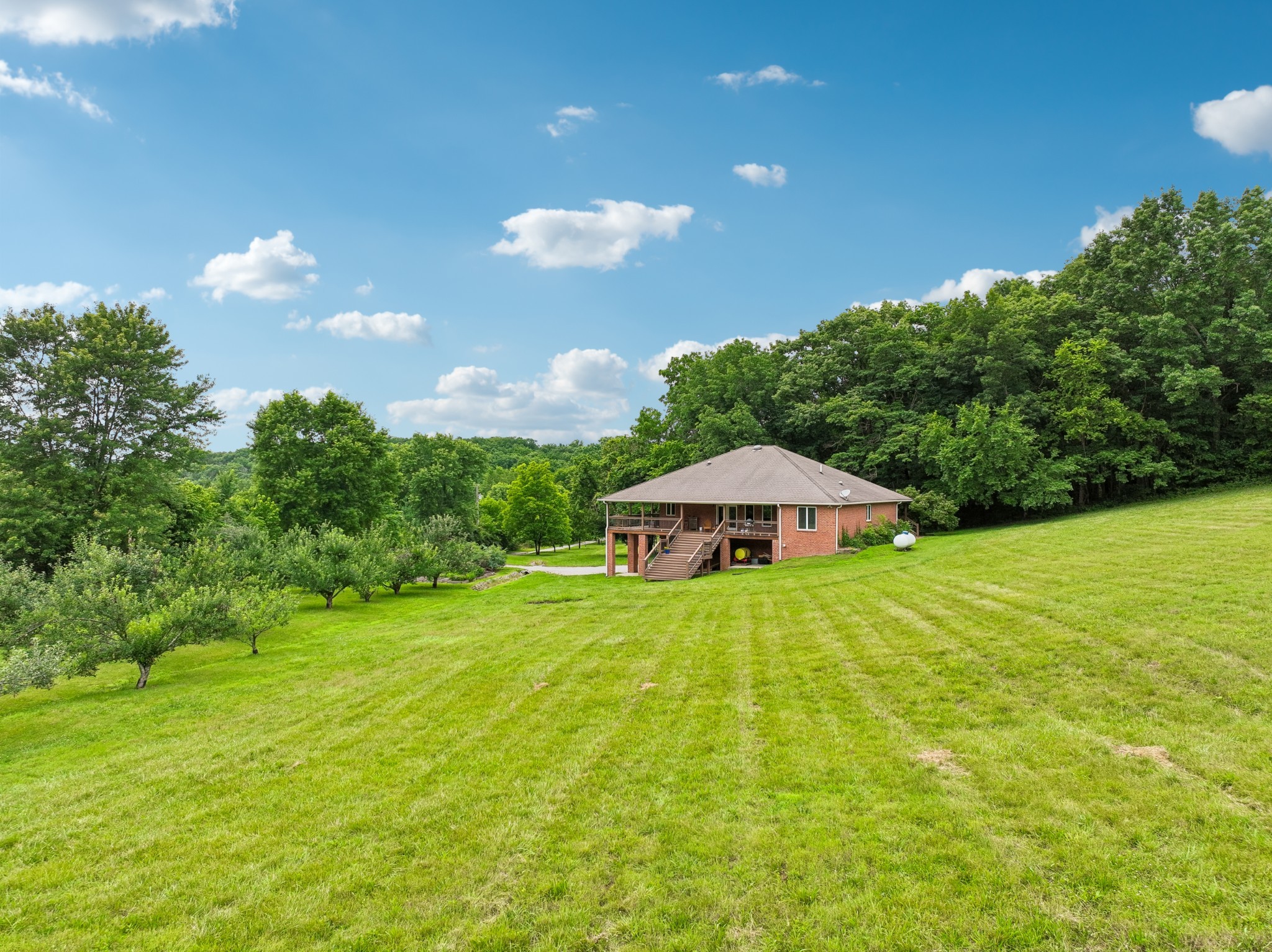 574 Hayes Ridge Rd