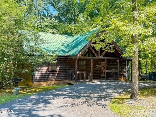 909 Ridgefield Drive