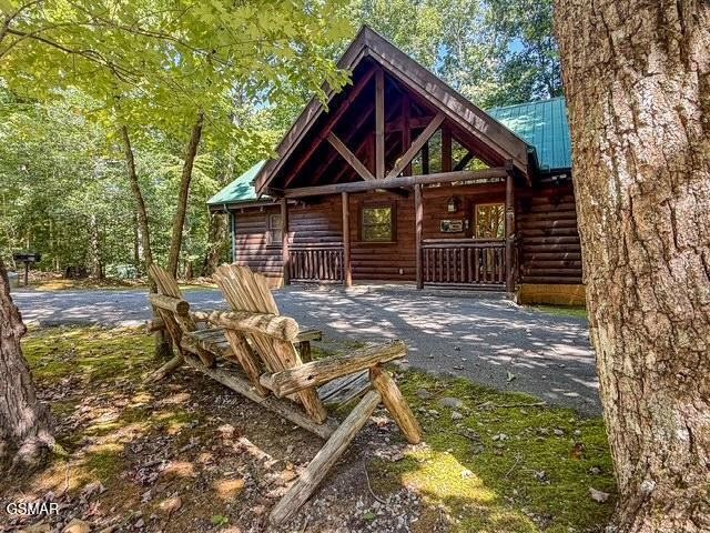 909 Ridgefield Drive