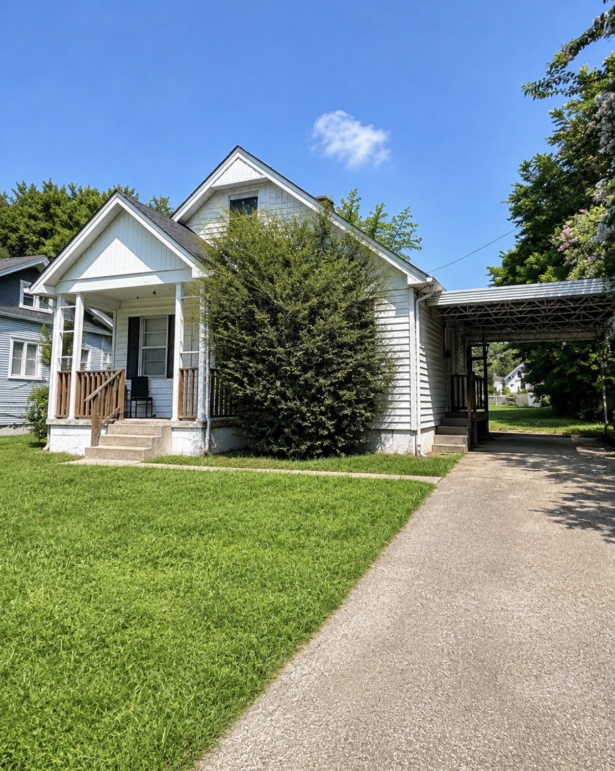 312 W Shoal St