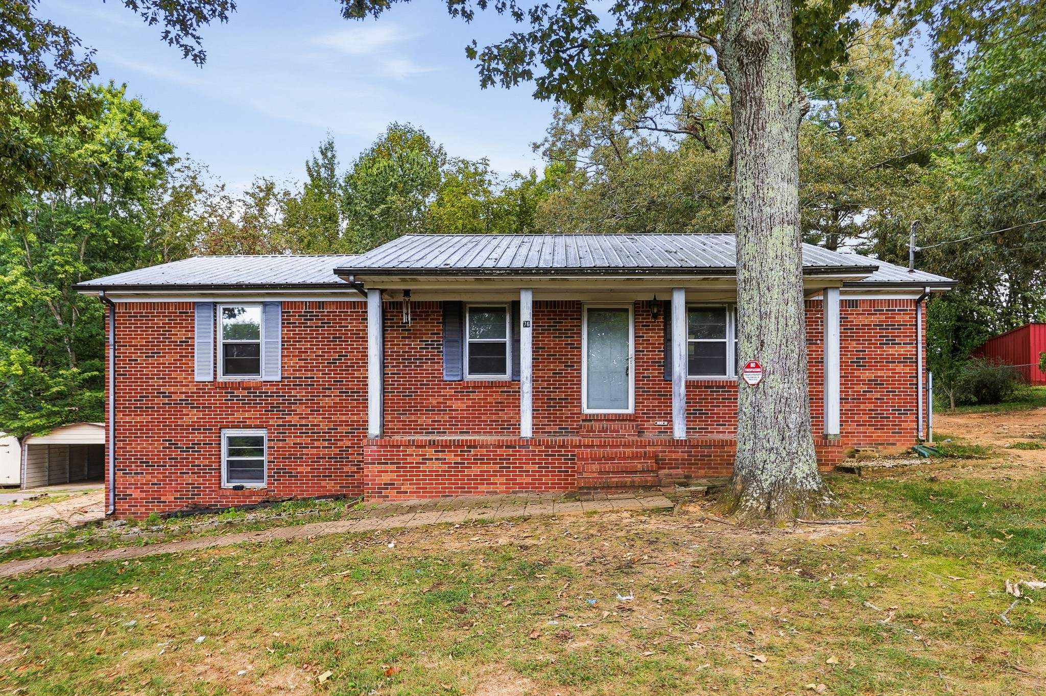 76 Gay Rd