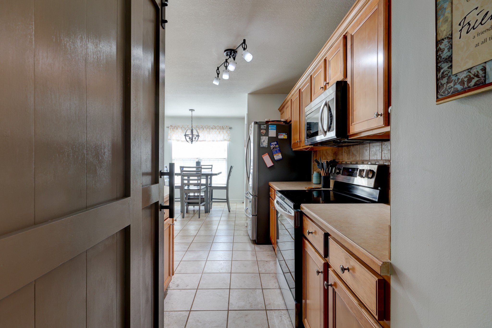 3141 Holly Pt