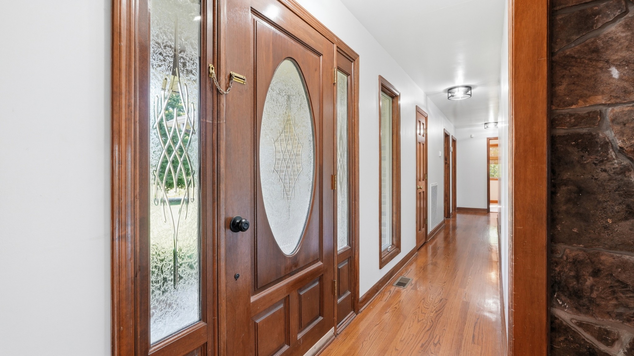 81 Oliver Ln